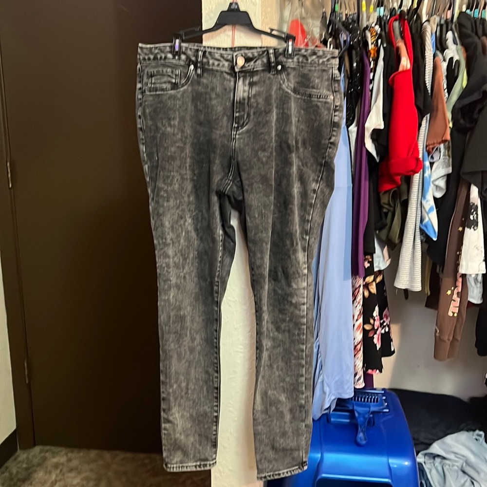Cute simple black jeans